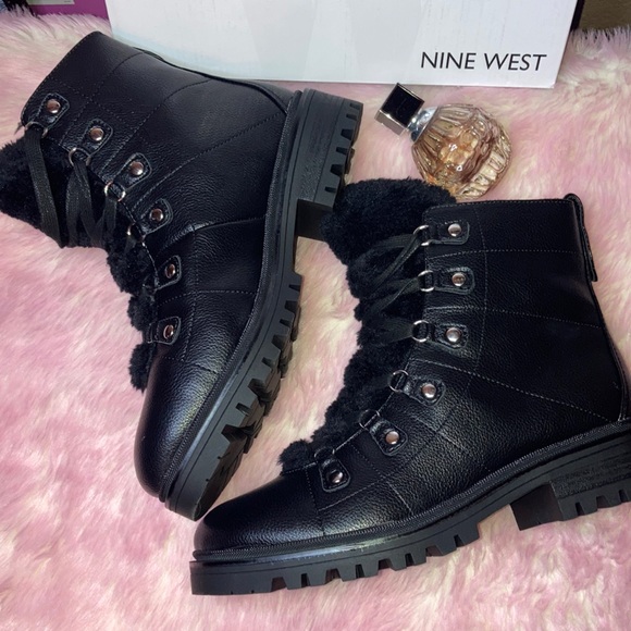 Nine West Shoes - Nine West black lined lace up boots size 9.5 NWT